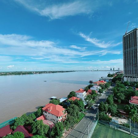 Infinity 28 Hotel And Residence Phnom Penh Exteriör bild