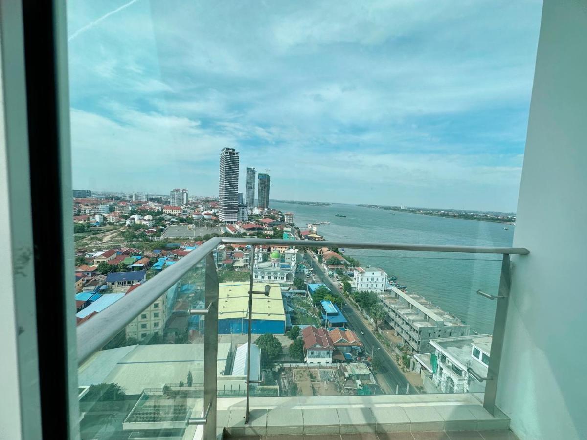 Infinity 28 Hotel And Residence Phnom Penh Exteriör bild
