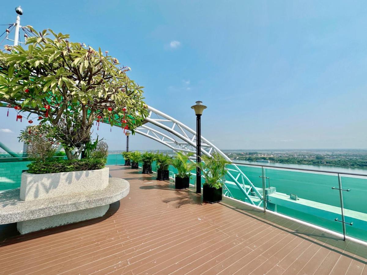 Infinity 28 Hotel And Residence Phnom Penh Exteriör bild