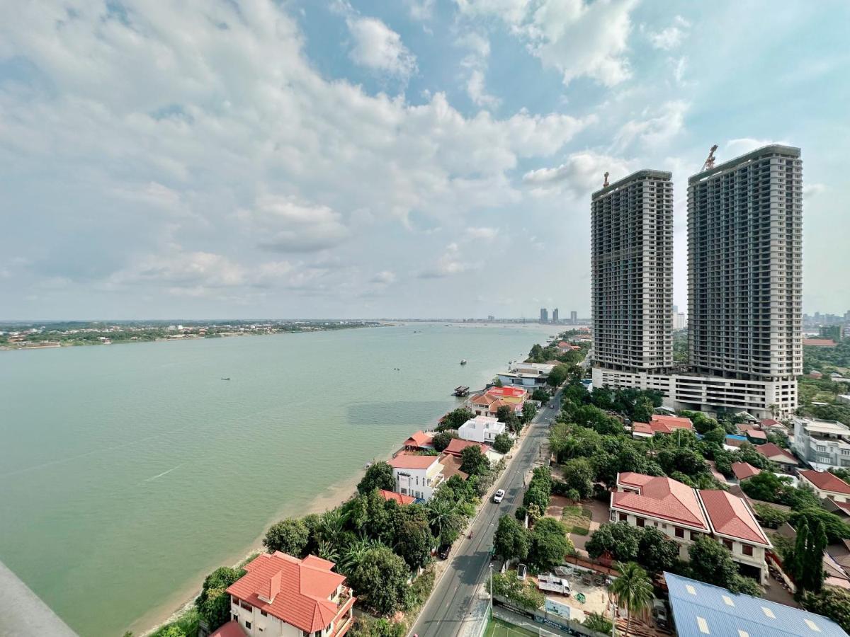 Infinity 28 Hotel And Residence Phnom Penh Exteriör bild