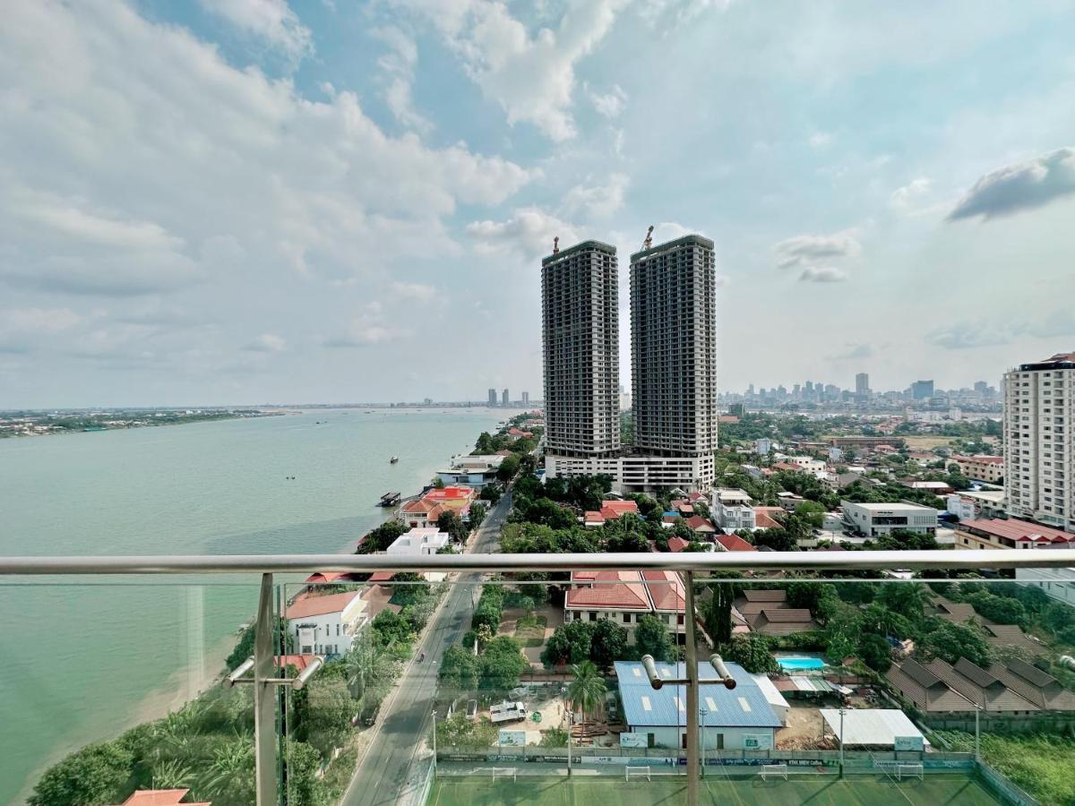 Infinity 28 Hotel And Residence Phnom Penh Exteriör bild