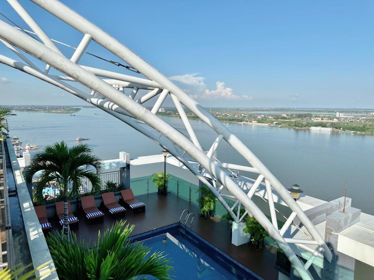 Infinity 28 Hotel And Residence Phnom Penh Exteriör bild