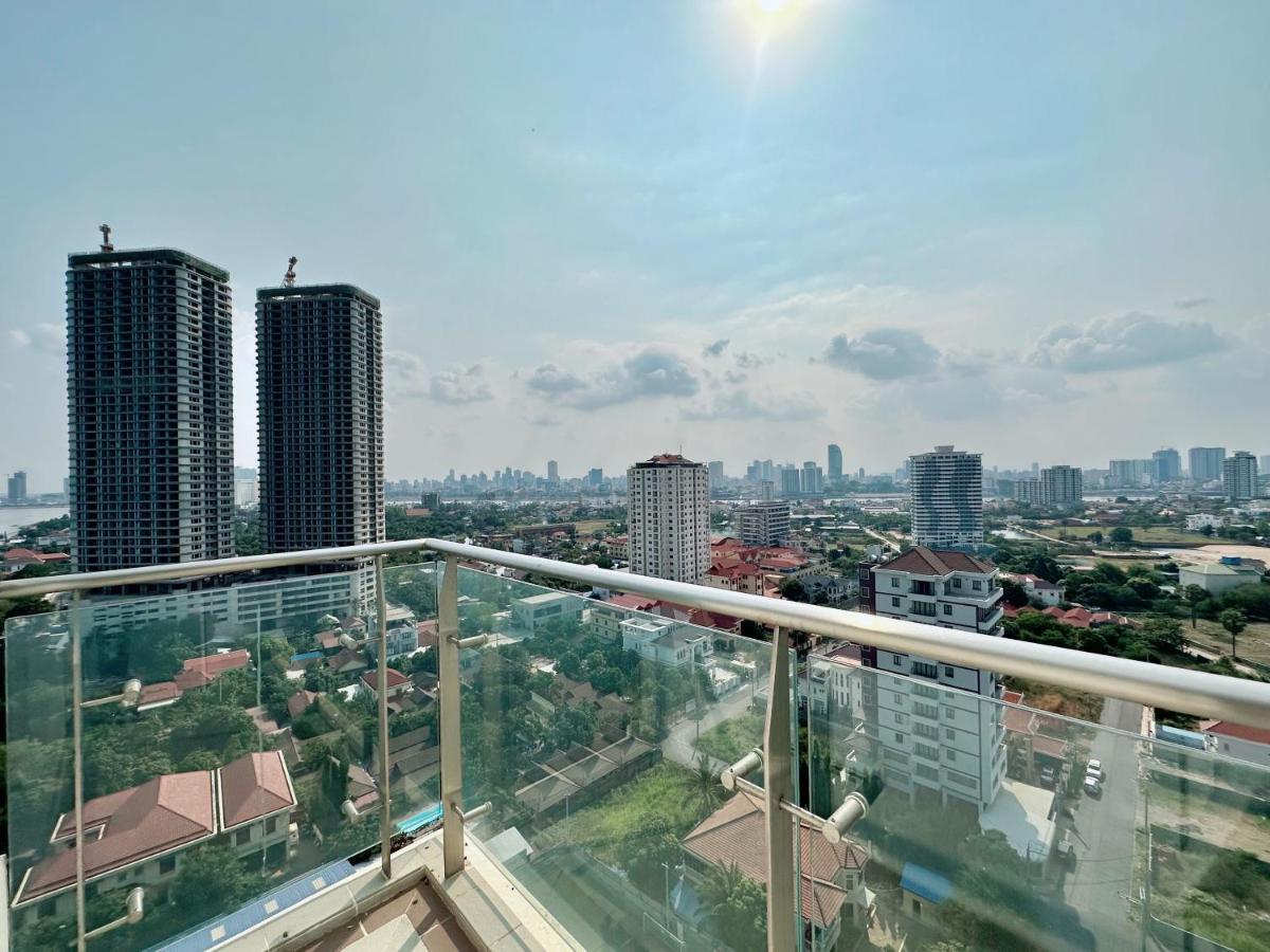 Infinity 28 Hotel And Residence Phnom Penh Exteriör bild