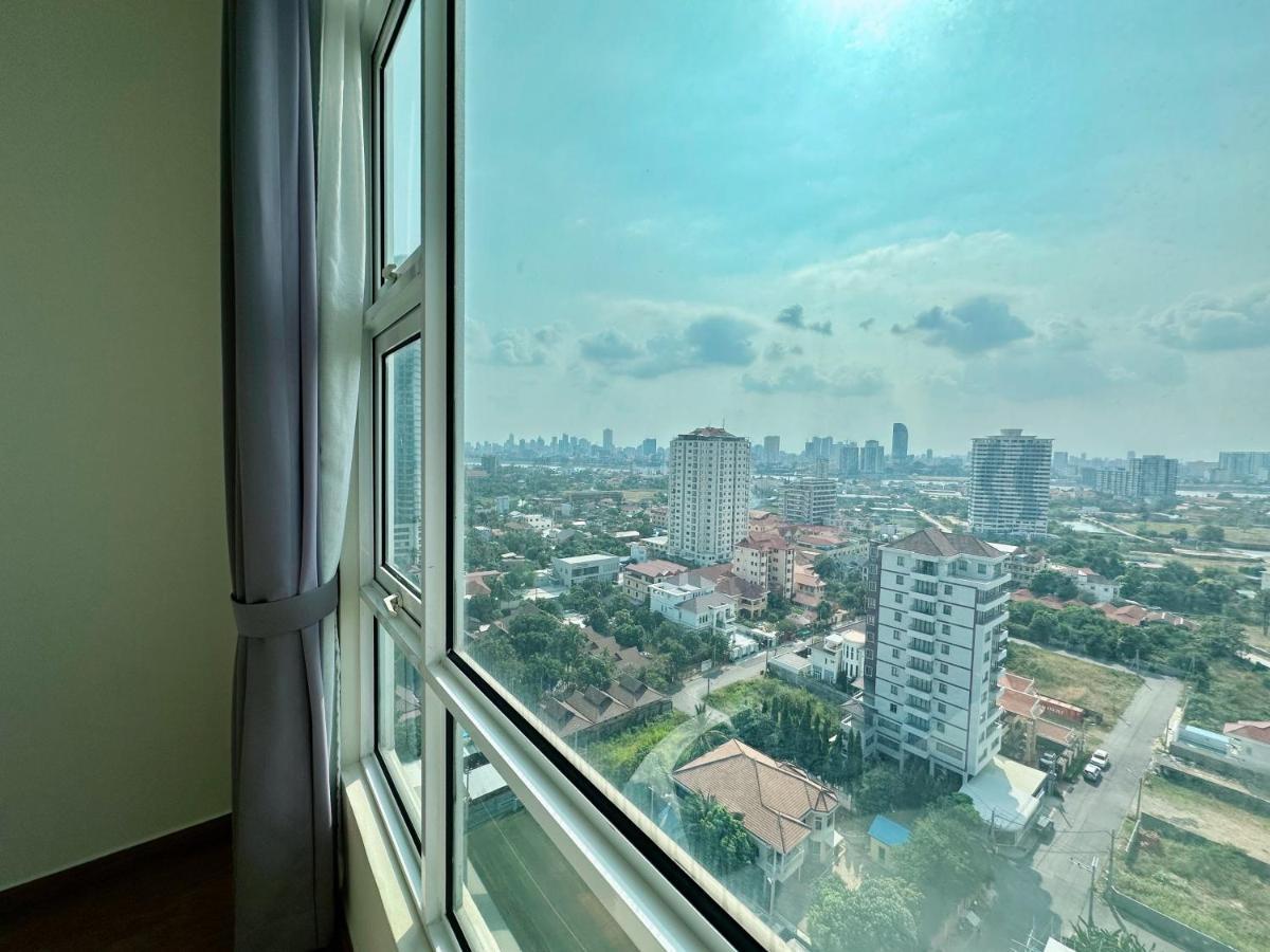 Infinity 28 Hotel And Residence Phnom Penh Exteriör bild
