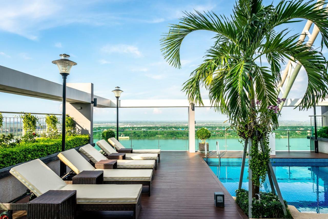 Infinity 28 Hotel And Residence Phnom Penh Exteriör bild